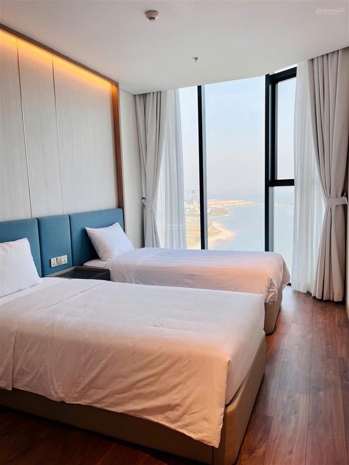 Cần bán căn àlacarte view biển giá 5,2 tỷ 75m2 đã có sổ full nội thất chỉ việc vào ở và kinh doanh