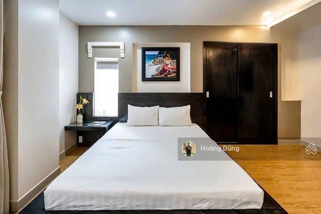 Bán khách sạn 4 sao  15x20m  trung tâm phú nhuận  9 tầng btct  thu nhập hơn 300tr  giá 149 tỷ