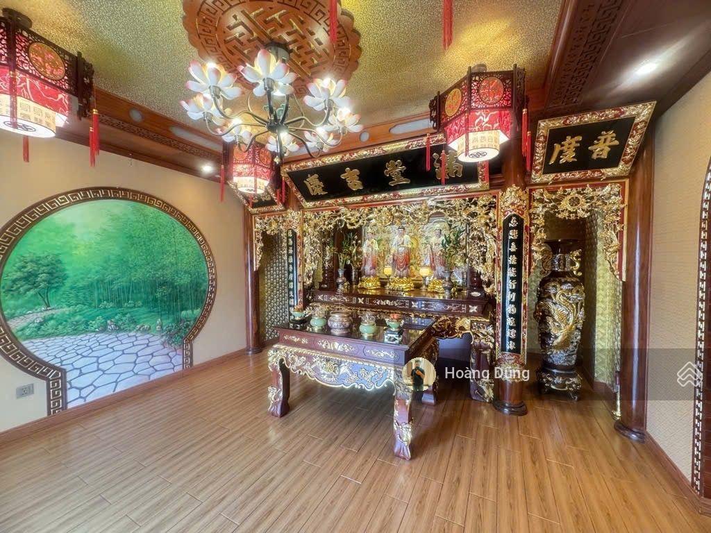 Bán biệt thự mặt tiền quận 6  dt sàn 3500m2  tặng full nội thất dát vàng  6 tầng  giá 300 tỷ tl