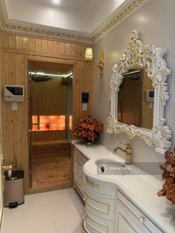 Bán biệt thự mặt tiền quận 6  dt sàn 3500m2  tặng full nội thất dát vàng  6 tầng  giá 300 tỷ tl