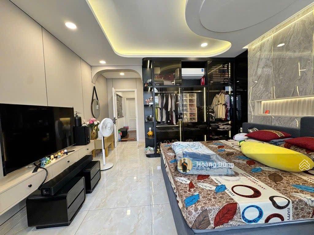 Bán nhà thoại ngọc hầu  70m2  thoại ngọc hầu  4 tầng btct  hẻm xe tải  giá chỉ 9,3 tỷ