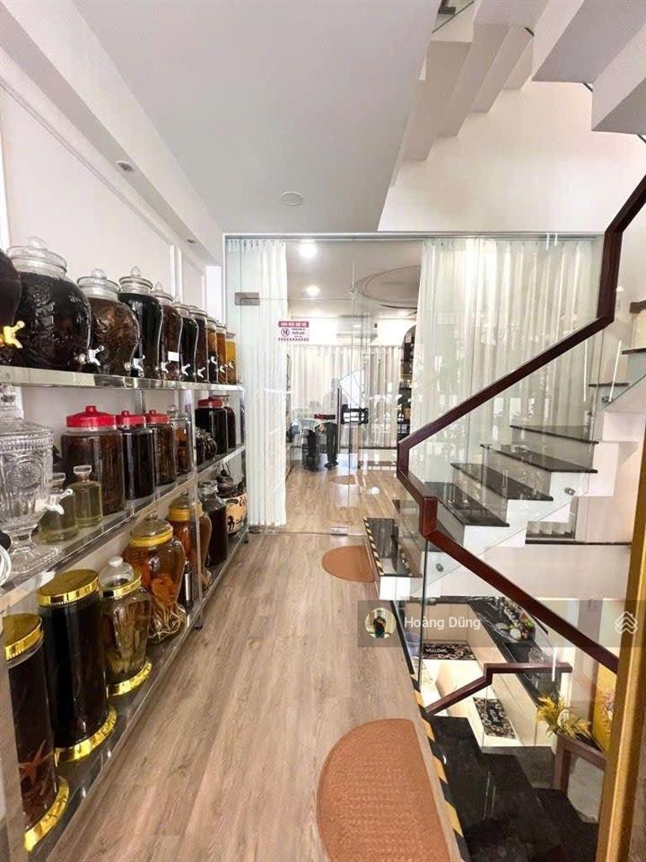 Bán nhà thoại ngọc hầu  70m2  thoại ngọc hầu  4 tầng btct  hẻm xe tải  giá chỉ 9,3 tỷ