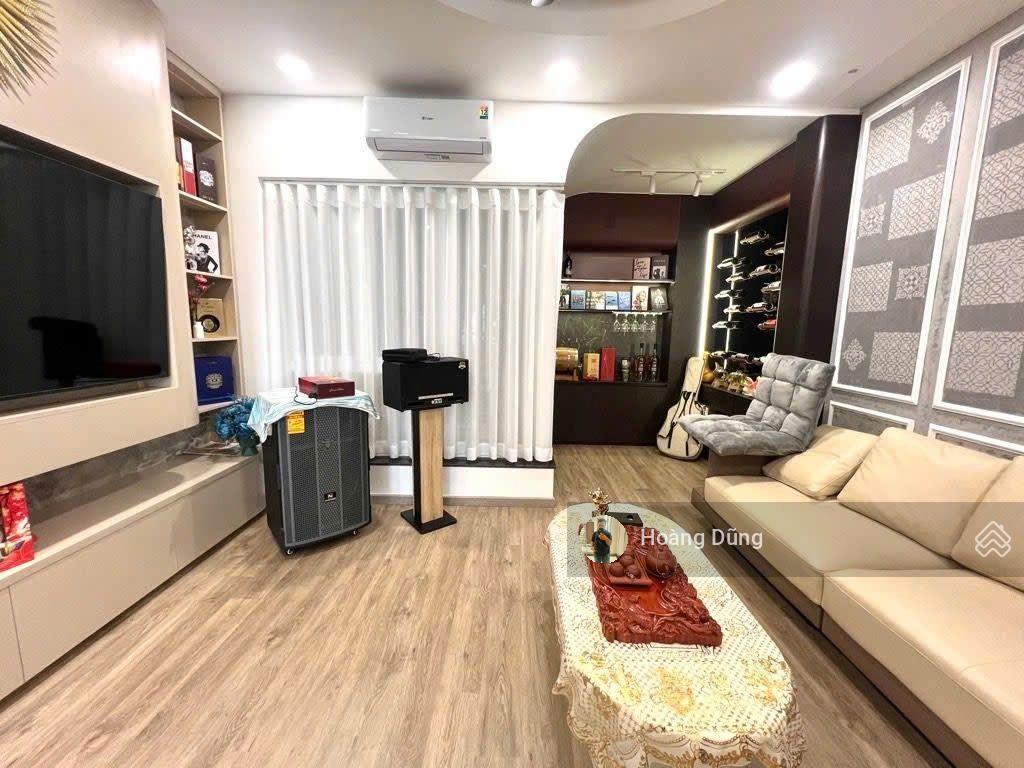 Bán nhà thoại ngọc hầu  70m2  thoại ngọc hầu  4 tầng btct  hẻm xe tải  giá chỉ 9,3 tỷ
