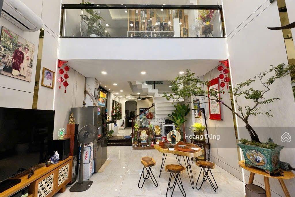 Bán nhà thoại ngọc hầu  70m2  thoại ngọc hầu  4 tầng btct  hẻm xe tải  giá chỉ 9,3 tỷ
