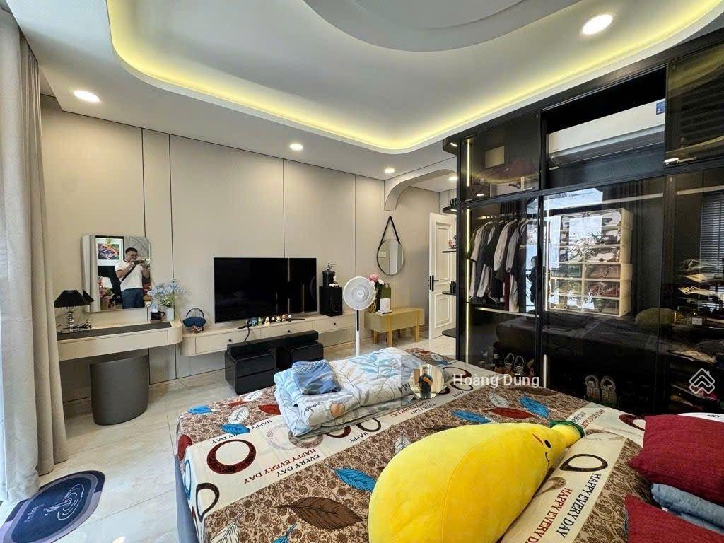 Bán nhà thoại ngọc hầu  70m2  thoại ngọc hầu  4 tầng btct  hẻm xe tải  giá chỉ 9,3 tỷ