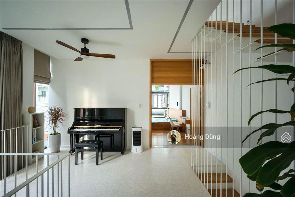 Bán nhà ngay ubnd tân phú  95m2  5 tầng thang máy  thoại ngọc hầu  full nội thất  giá 9,99 tỷ