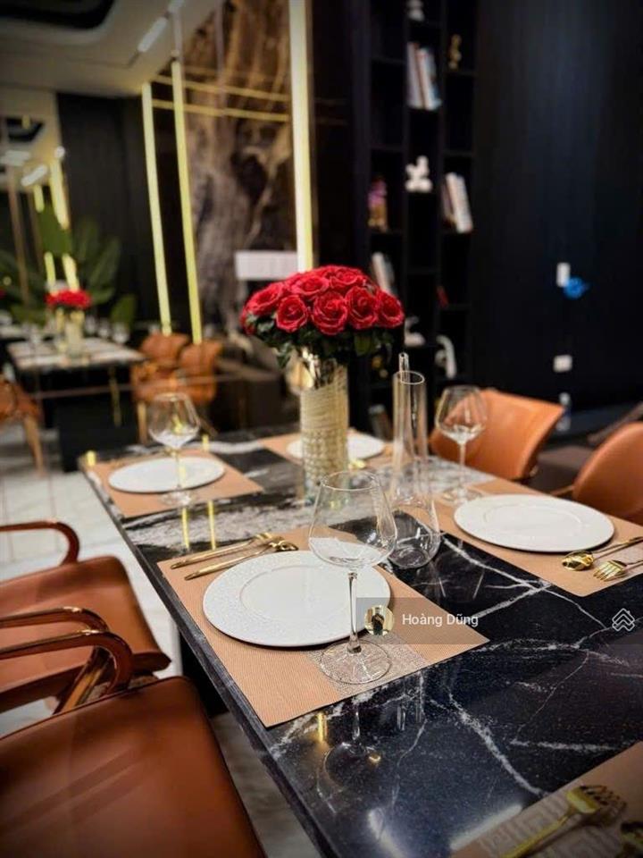 Bán nhà mặt tiền lê văn quới  109m2  5 tầng thang máy  full nội thất luxury  giá chỉ 13,5 tỷ
