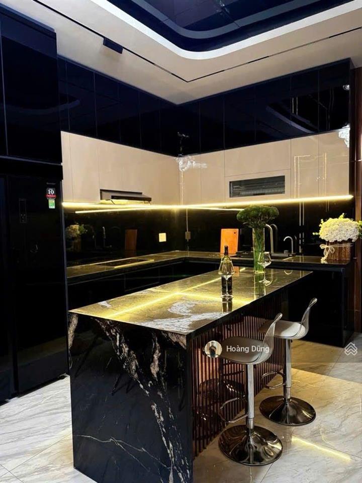Bán nhà mặt tiền lê văn quới  109m2  5 tầng thang máy  full nội thất luxury  giá chỉ 13,5 tỷ