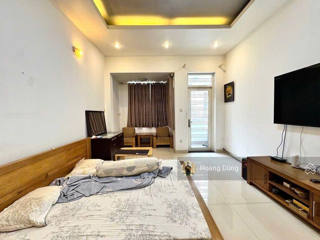 Bán nhà gần aeon tân phú  70m2  4 tầng  nội thất đẹp  hẻm xe hơi đỗ cửa  giá chỉ 6,9 tỷ