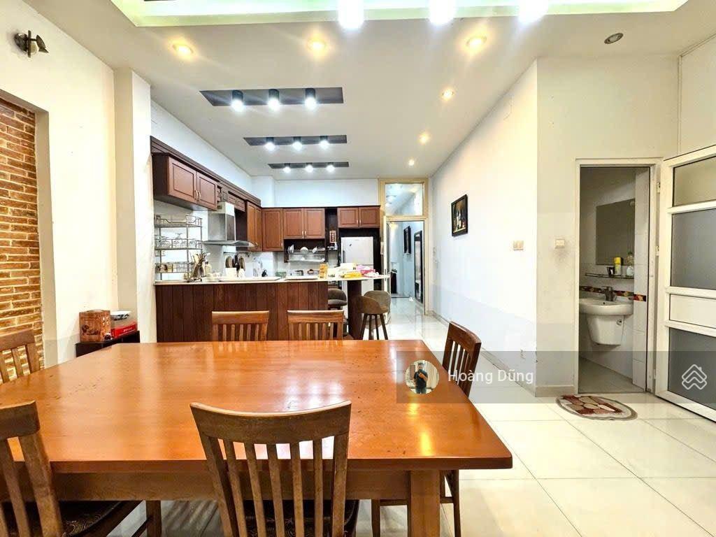 Bán nhà gần aeon tân phú  70m2  4 tầng  nội thất đẹp  hẻm xe hơi đỗ cửa  giá chỉ 6,9 tỷ