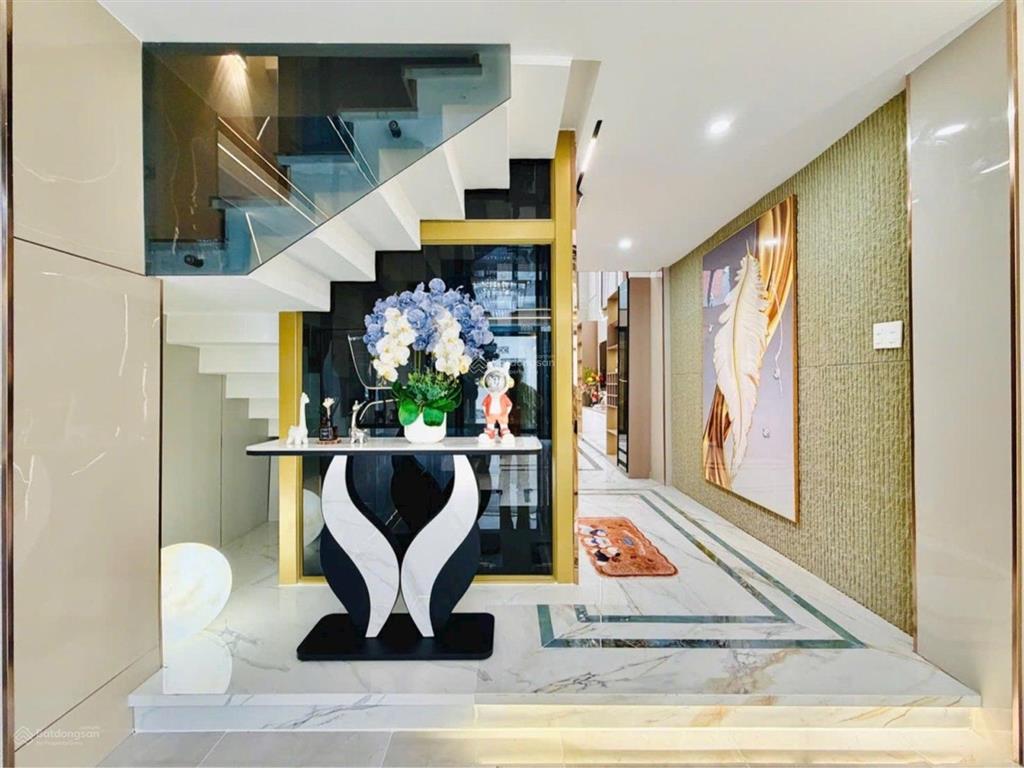 Bán nhà nguyễn tư giản  68m2  5 tầng thang máy  tặng full nội thất luxury  giá chỉ 10,9 tỷ