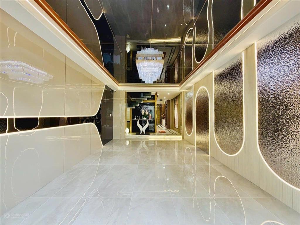 Bán nhà nguyễn tư giản  68m2  5 tầng thang máy  tặng full nội thất luxury  giá chỉ 10,9 tỷ