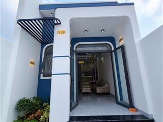 Đăng giùm chủ trọ nhà cấp 4 sát chợ bình chánh.hợp đồng cho thuê 13tr/tháng