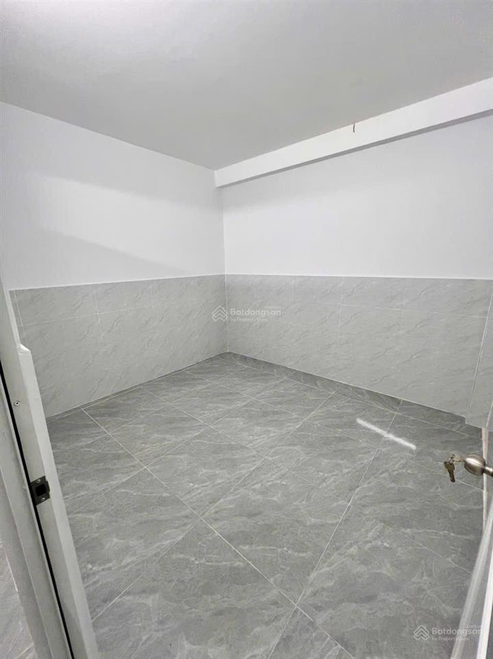 Đăng giùm chủ trọ nhà sát bên aeon mall tân phú. diện tích 50m2, giá 3tỷ 380tr (thương lượng)