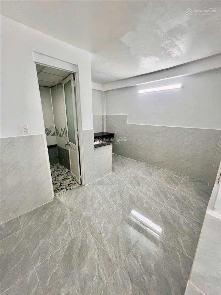 Đăng giùm chủ trọ nhà sát bên aeon mall tân phú. diện tích 50m2, giá 3tỷ 380tr (thương lượng)