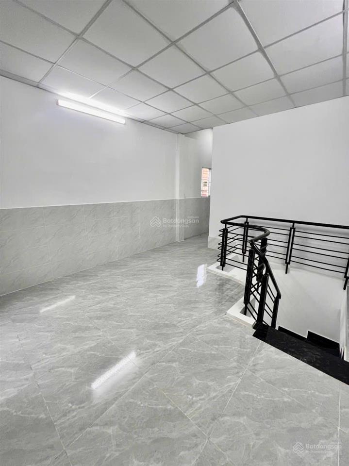 Đăng giùm chủ trọ nhà sát bên aeon mall tân phú. diện tích 50m2, giá 3tỷ 380tr (thương lượng)