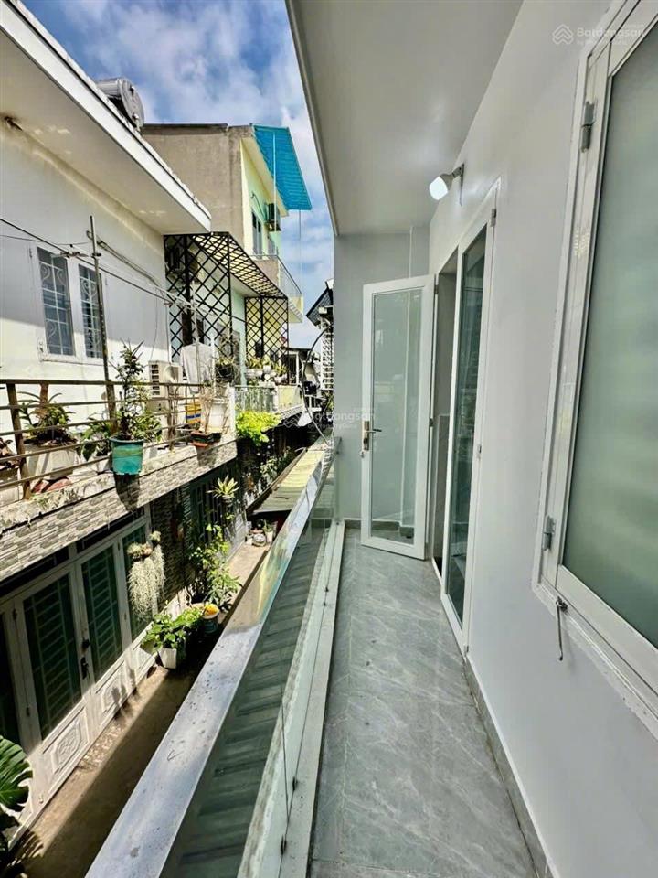 Đăng giùm chủ trọ nhà sát bên aeon mall tân phú. diện tích 50m2, giá 3tỷ 380tr (thương lượng)