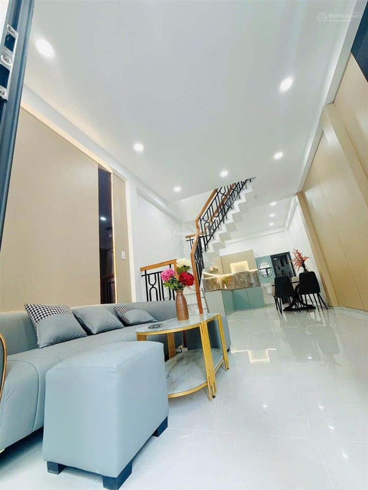 Cô 9 bán nhà tại trịnh quang nghị, bình chánh, tp. hcm