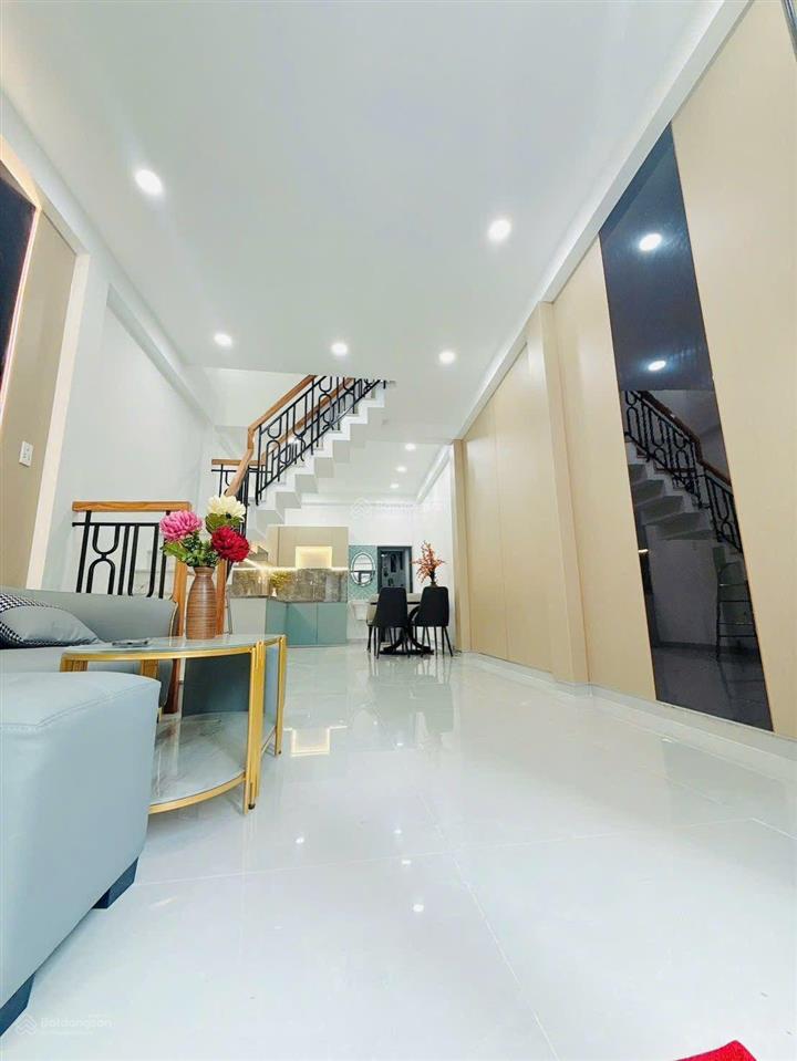 Cô 9 bán nhà tại trịnh quang nghị, bình chánh, tp. hcm