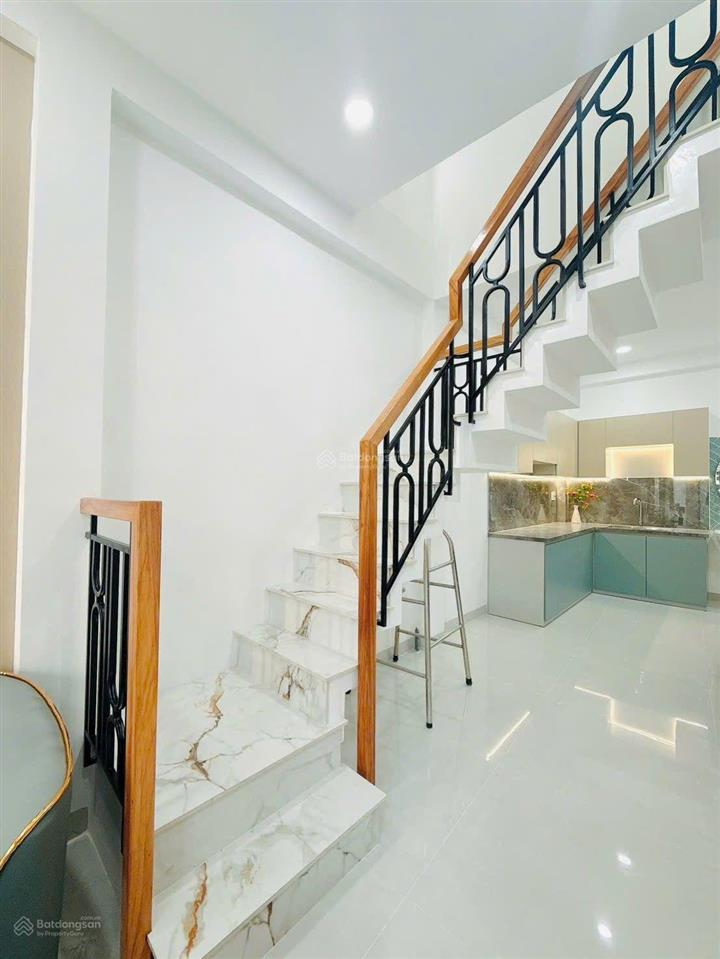 Cô 9 bán nhà tại trịnh quang nghị, bình chánh, tp. hcm