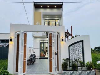 Cô u60 bán nhanh nhà tại hoàng đạo thúy bình chánh