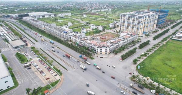 Đất nền biệt thự 180m2 có sổ hồng. hạ tầng đồng bộ, công viên ngay sau nhà. dân cư đông đúc