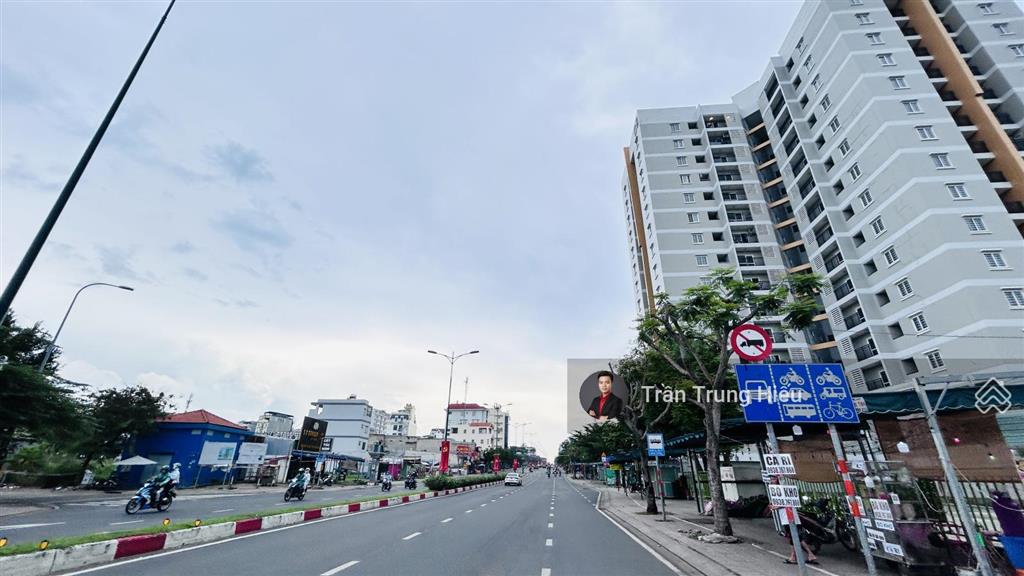 Nhà 3 tầng mt kinh doanh đường d2, p. tăng nhơn phú a giá giảm sâu chỉ bằng 1/2 đường man thiện