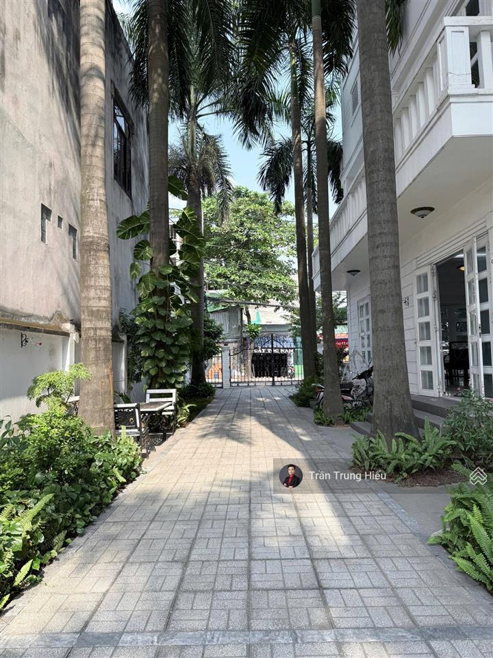 Chủ gửi bán gấp căn biệt thự sân vườn, nhà yến  1700m2 mt đường nam cao  thu nhập hơn 120tr/th