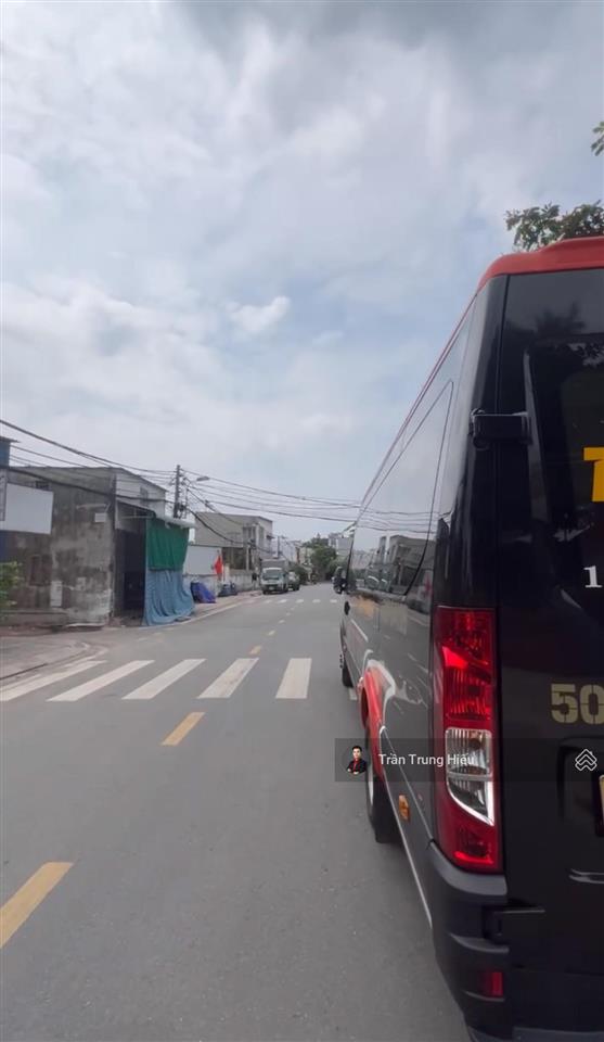 "kèo thơm" quận 9  mt cầu xây 2  185mv  ngang 9m  giá chỉ 10.3 tỷ  tách 2 nền  xây 1 hầm 6t