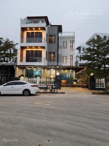 Chính chủ cần bán bt phú cát city 190m2 thuộc trục chính da giá 75tr/m2 đất ,hướng đb  0964 588 ***