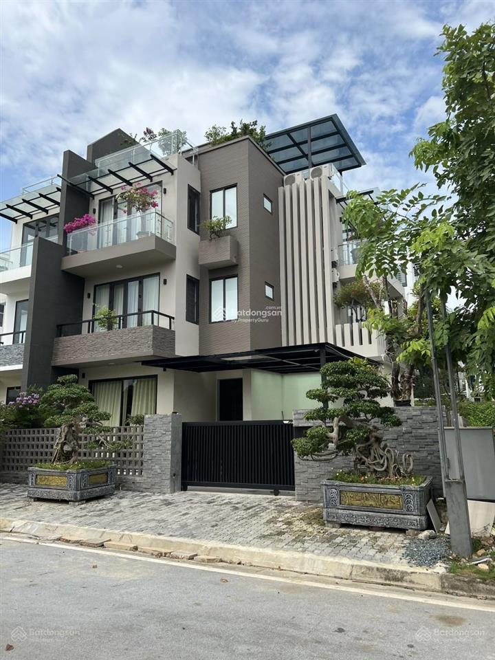 Bán bt phú cát city hl vị trí siêu đẹp, hướng đn, dt 215m2, bt14. đường 16m. 0943 032 ***. giá tt