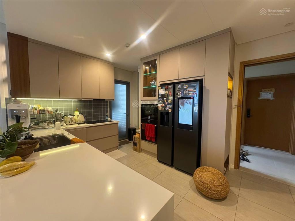 Bán căn hộ góc 3pn  117m2, sỡ hữu lâu dài, view sông và hồ bơi xanh mát, đảo kim cương, q2