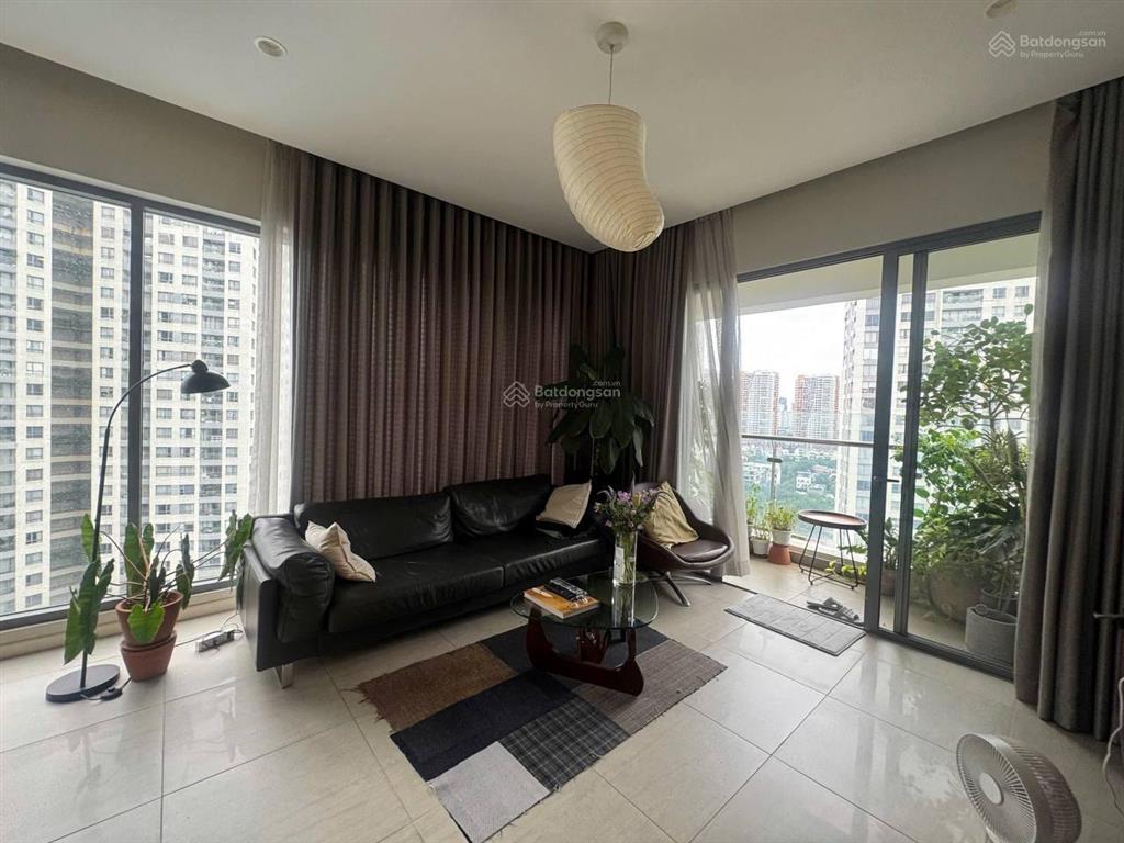 Bán căn hộ góc 3pn  117m2, sỡ hữu lâu dài, view sông và hồ bơi xanh mát, đảo kim cương, q2