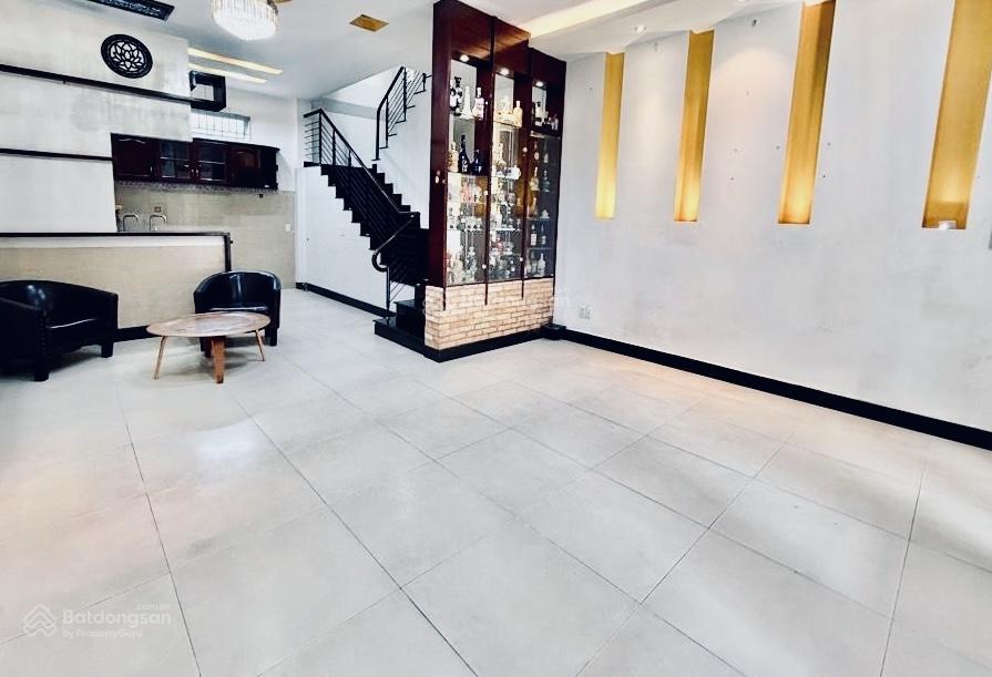 Chỉ 9.9 tỷ nhà quận 7, lê văn lương, 95m2, 3 tầng, pháp lý chuẩn