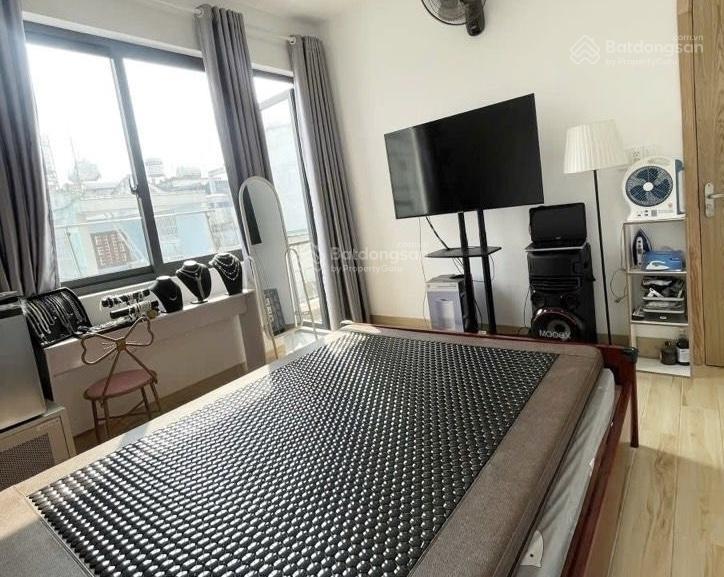 Nhỉnh 18 tỷ có ngay nhà, 6x16m, đối diện công viên tại tân phong, hiếm căn thứ 2