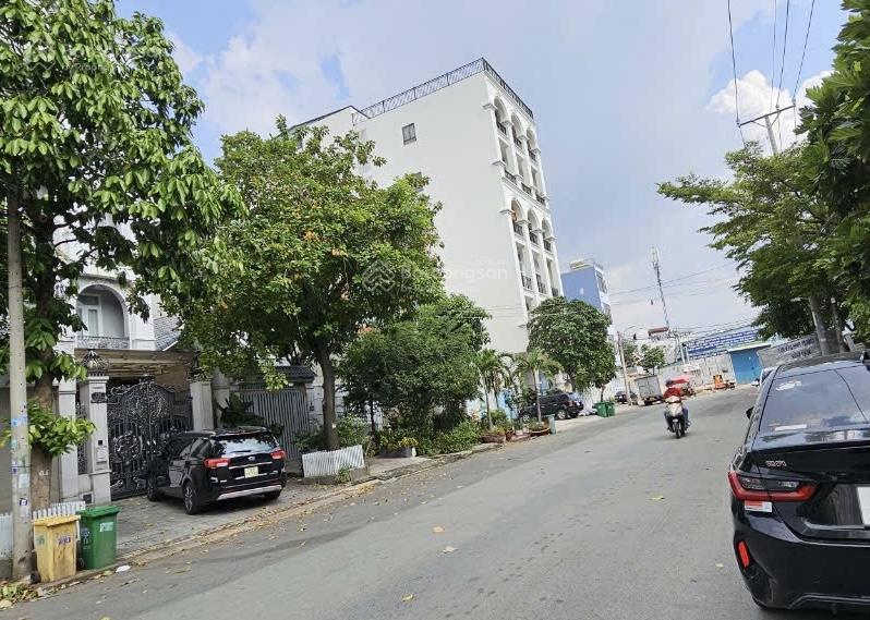 Đất đẹp phú thuận  sát kdc nam long  ô tô tránh  giá tốt 8.5 tỷ