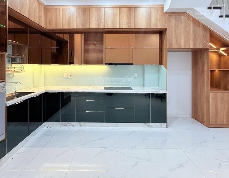 Nhà đẹp huỳnh tấn phát, giá chỉ 8.35 tỷ, xe hơi tới cửa, giáp kdc nam long, 4x15m, 4 tầng btct