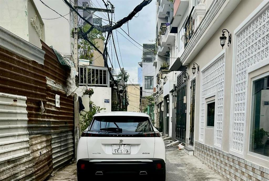 Đất vuông 5x20  hẻm xe hơi quay đầu lâm văn bền  giá chỉ 9.9 tỷ