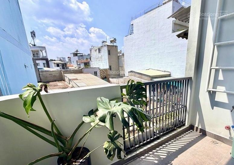 Bán nhà quận 7, nhà mới xách vali về ở ngay, 4x20m, chỉ 8.5 tỷ, hẻm thông xe hơi tránh lê văn lương