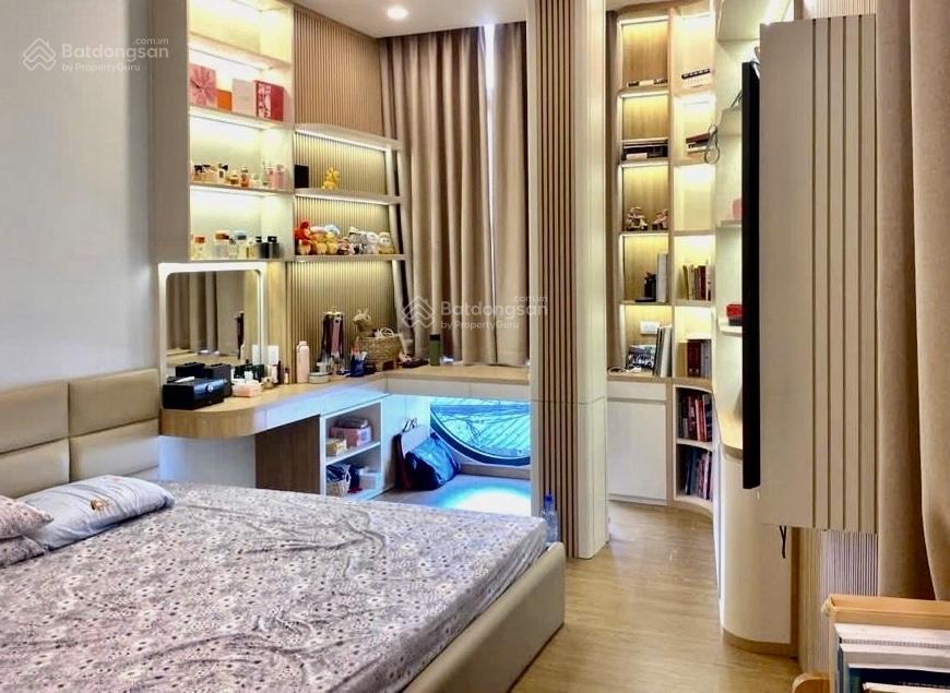 Bán nhà quận 7, nhà mới xách vali về ở ngay, 4x20m, chỉ 8.5 tỷ, hẻm thông xe hơi tránh lê văn lương