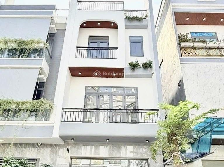 Nhà đẹp quận 7, pháp lý chuẩn, xe hơi ngủ trong nhà, 4 tầng hiện đại, nhỉnh 7 tỷ