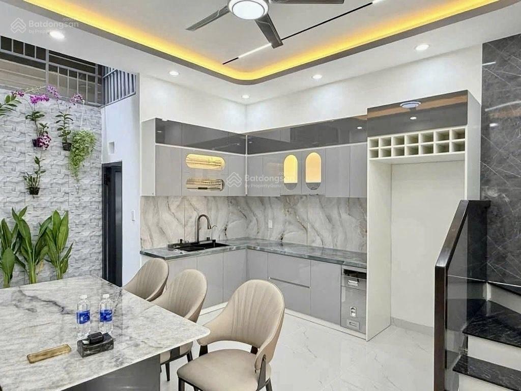 Nhà đẹp quận 7, pháp lý chuẩn, xe hơi ngủ trong nhà, 4 tầng hiện đại, nhỉnh 7 tỷ