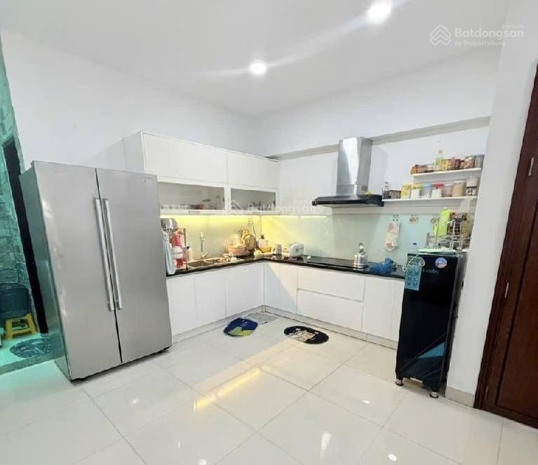 Bán nhà nr tại tân kiểng, q7, giá cực chất 8 tỷ, 77m2, 3pn, shr pháp lý chuẩn, hẻm thông ô tô