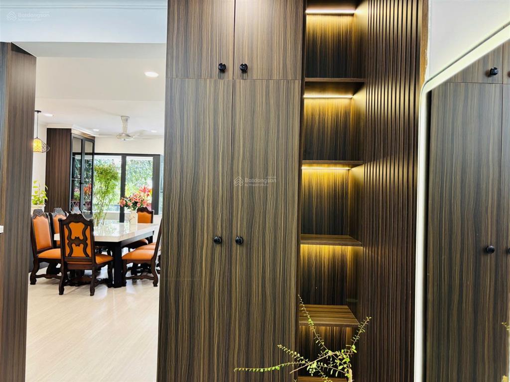 Cần bán gấp ch mỹ khánh 1b 2pn 2wc 118m2 phòng khách siêu rộng đầy đủ nội thất giá 11tỷ sh