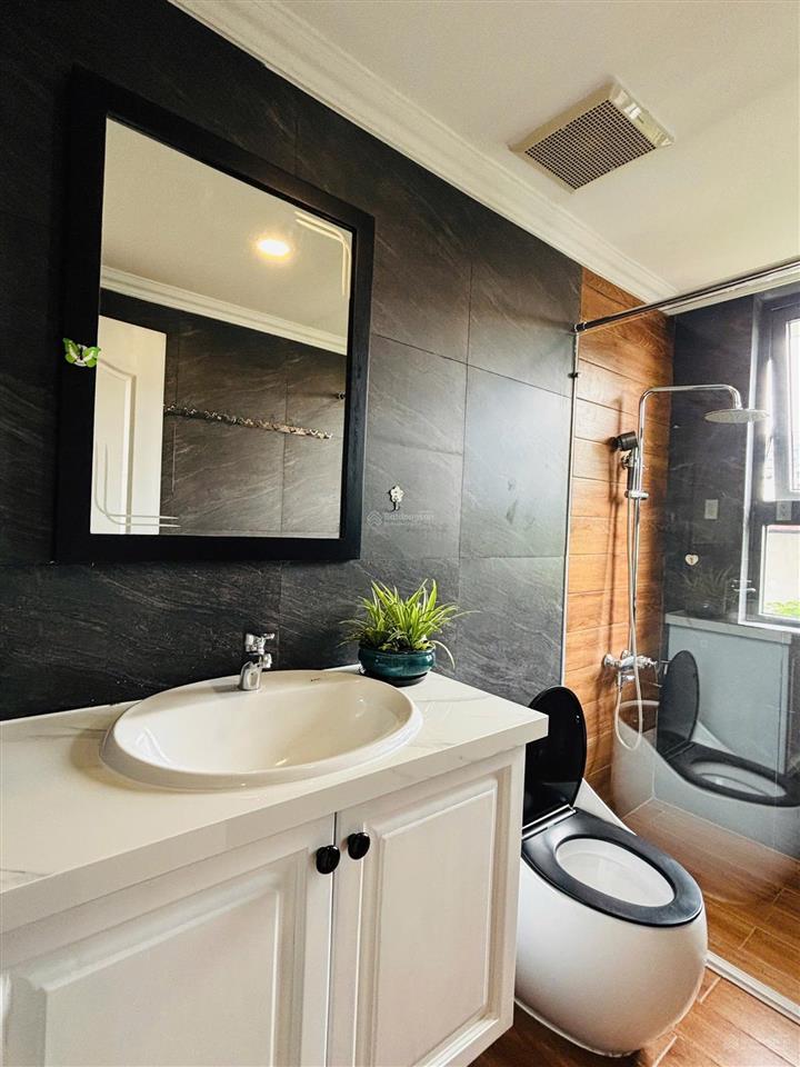 Cần bán gấp ch mỹ khánh 1b 2pn 2wc 118m2 phòng khách siêu rộng đầy đủ nội thất giá 11tỷ sh