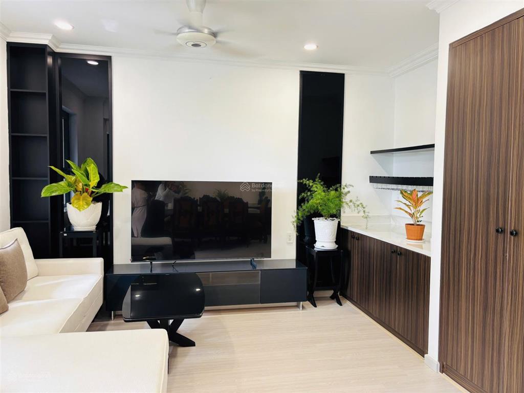 Cần bán gấp ch mỹ khánh 1b 2pn 2wc 118m2 phòng khách siêu rộng đầy đủ nội thất giá 11tỷ sh