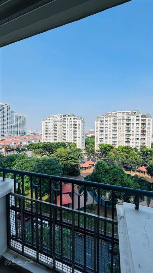 Hot hot bán gấp căn hộ chung cư cảnh viên 3, 10 tỷ vnd, 118m2, 3pn 2wc view công viên 2ha pmh q7
