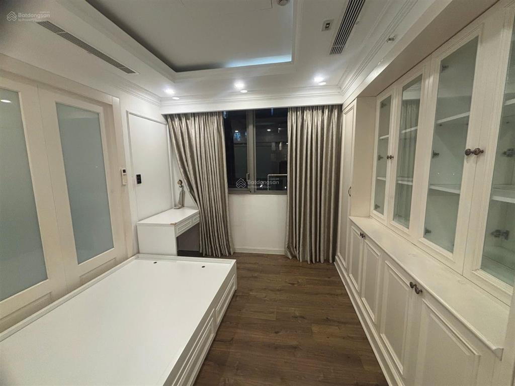 Bán gấp căn hộ 3pn, 2wc, 97m2 tại chung cư hưng phúc, giá tốt 8,6 tỷ chốt nhanh sh