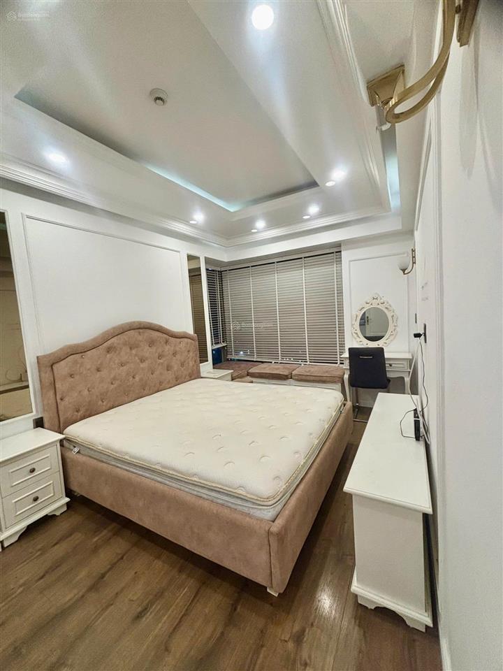 Bán gấp căn hộ 3pn, 2wc, 97m2 tại chung cư hưng phúc, giá tốt 8,6 tỷ chốt nhanh sh