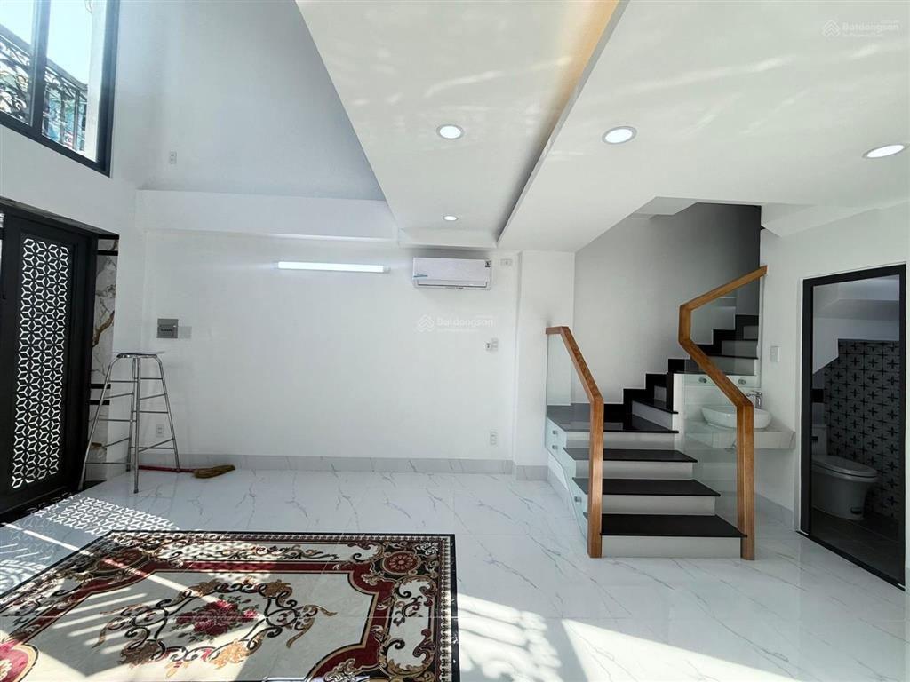 Siêu hiếm  nhà xây mới hxh p3 gv giá 7 tỉ 8